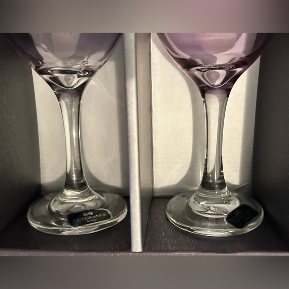 NIB 4 New Grange Luxury hand made glasses with a purple hue. - Picture 5 of 13